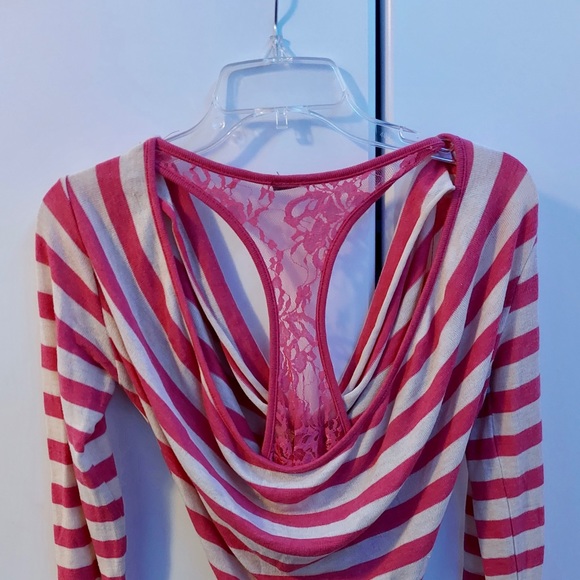 Poof Cowl Neck Y2K Top - Picture 3 of 6